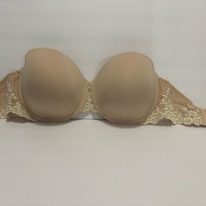 Wacoal Beige Lace Accent strapless Bra